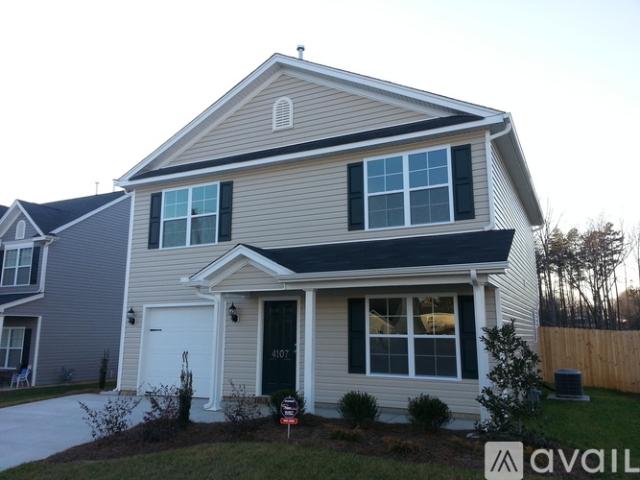 4 BR, 2.5 BA Apartment 4107 Country Pine Ln, Greensboro, NC 27405