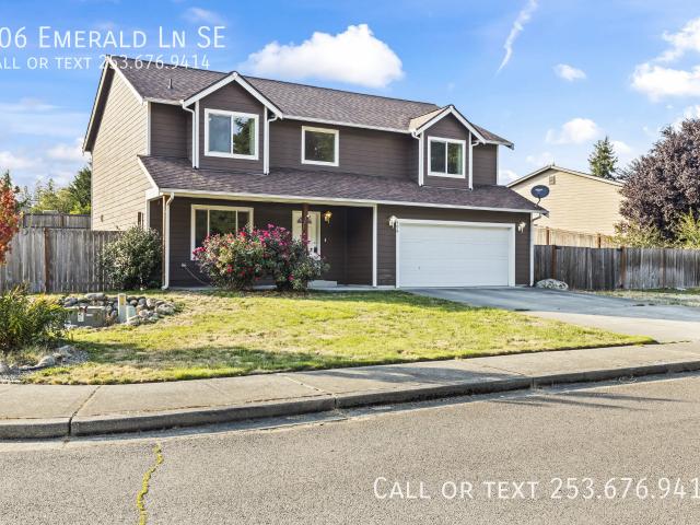4 BR, 2.5 BA Apartment 506 Emerald Ln SE, Rainier, WA 98576