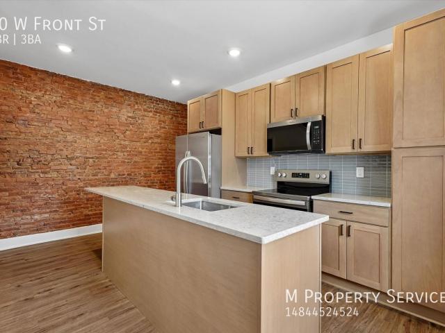 4 BR, 2.5 BA Apartment 50 W Front St, Bridgeport, PA 19405
