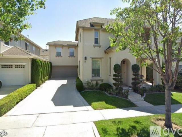 4 BR, 2.5 BA Apartment 52 Arborwood, Irvine, CA 92620
