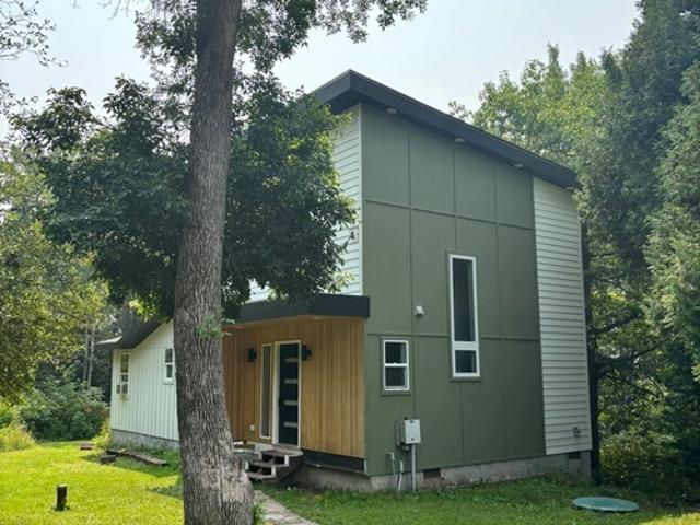 4 BR, 2.5 BA Apartment 5356 Greenwood Road, Duluth, MN 55804