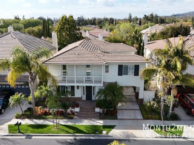 4 BR, 2.5 BA Apartment 5 La Canada, Irvine, CA 92602