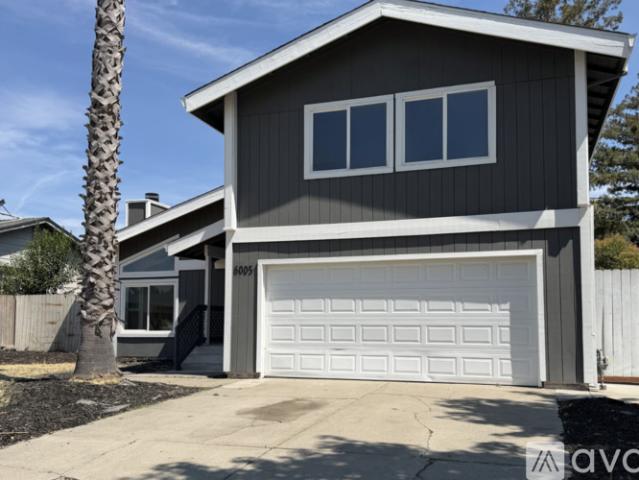 4 BR, 2.5 BA Apartment 6006 La Castana Way, Sacramento, CA 95823