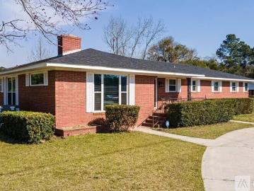 4 BR, 2.5 BA Apartment 614 Camellia Street North East, Aiken, SC 29801