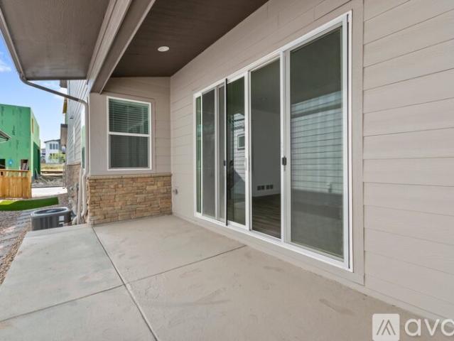 4 BR, 2.5 BA Apartment 6106 N Netherland Ct, Aurora, CO 80019