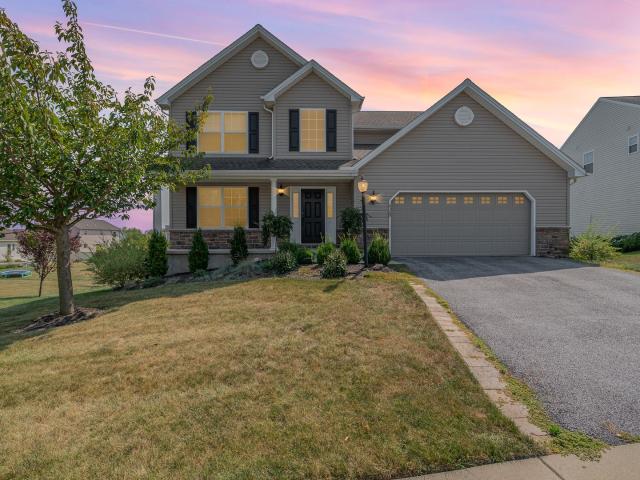 4 BR, 2.5 BA Apartment 6369 Knapp Dr, Harrisburg, PA 17111