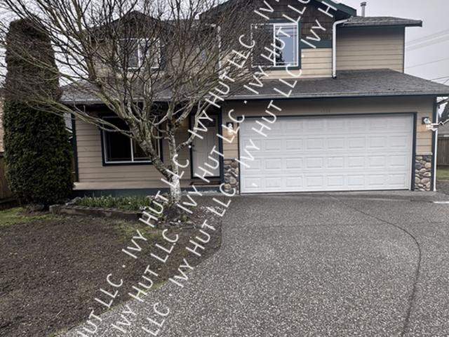 4 BR, 2.5 BA Apartment 6725 Highland Dr, Everett, WA 98203