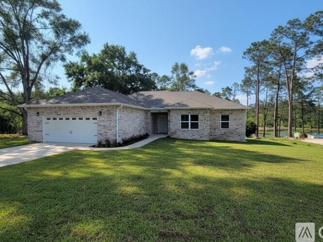 4 BR, 2.5 BA Apartment 699 Pinewood Dr, DeFuniak Springs, FL 32433