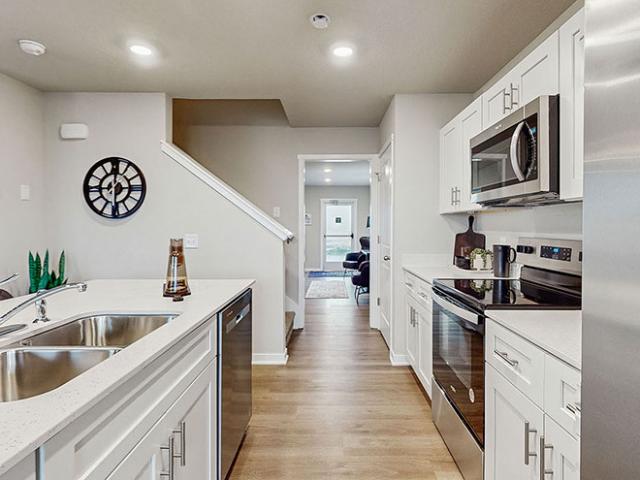 4 BR, 2.5 BA Apartment 7161 Royal Ascot Drive Unit 7100RAD, Whitsett, NC 27377