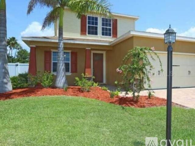 4 BR, 2.5 BA Apartment 7215 35th Ln E, Sarasota, FL 34243