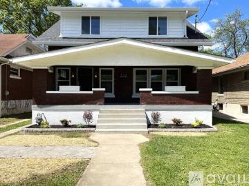 4 BR, 2.5 BA Apartment 722 S 40th St, Louisville, KY 40211