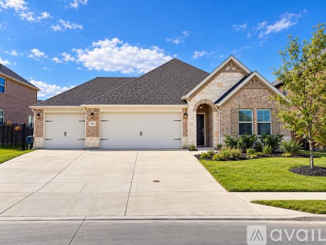 4 BR, 2.5 BA Apartment 7331 Prairieside Trail, Venus, TX 76084