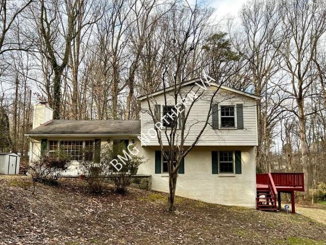 4 BR, 2.5 BA Apartment 832 LEIGH MILL ROAD, GREAT FALLS, VA 22066