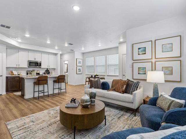 4 BR, 2.5 BA Apartment 9002 S Collins St Unit BP 8252, Arlington, TX 76002