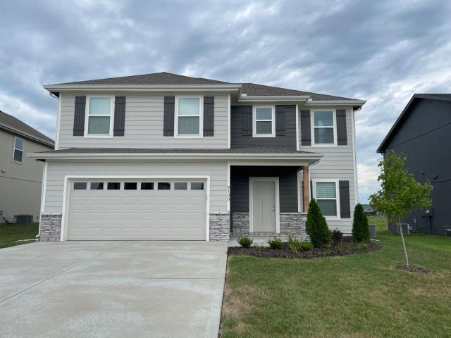 4 BR, 2.5 BA Apartment 9130 SW 2nd St, Blue Springs, MO 64064