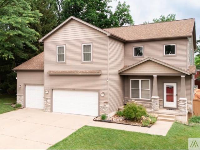 4 BR, 2.5 BA Apartment 935 Whittier Drive, East Lansing, MI 48823
