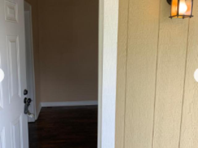 4 BR, 2.5 BA Apartment 963 Waverly Ave, Kansas City, KS 66101