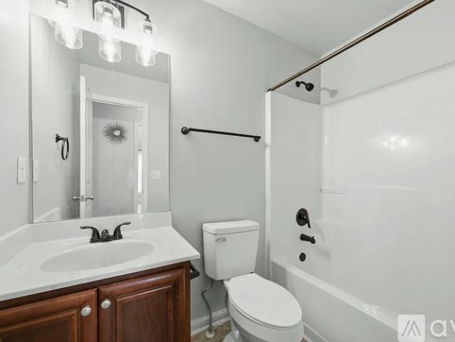4 BR, 2.5 BA Apartment 9 Matador Way, Newnan, GA 30263