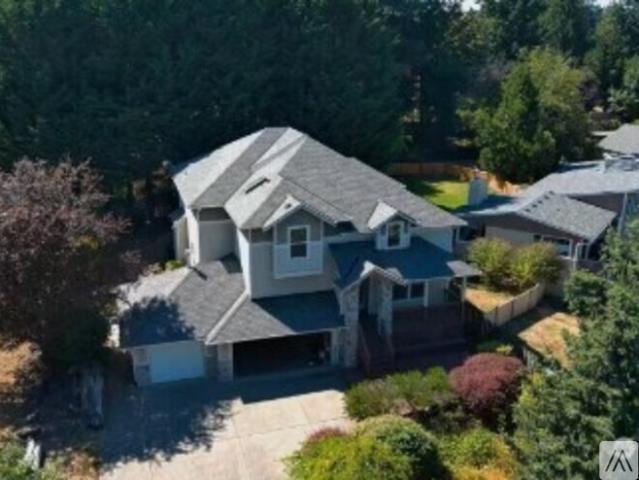 4 BR, 2.8 BA Apartment 27111 141st Avenue Southeast, Kent, WA 98042