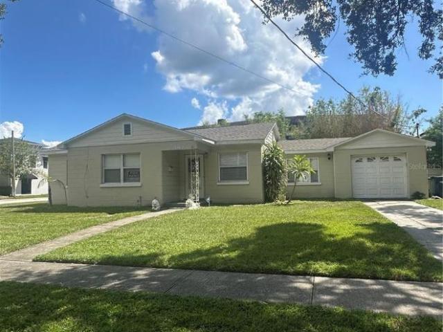 4 Br, 2 bath, Single Family 3802 West San Juan Street