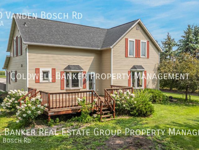 4 BR, 2 BA Apartment N3950 Vanden Bosch Rd, Freedom, WI 54130