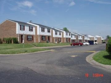 4 BR, 2 BA Apartment 1424 Woodland Dr Henderson, KY 42420