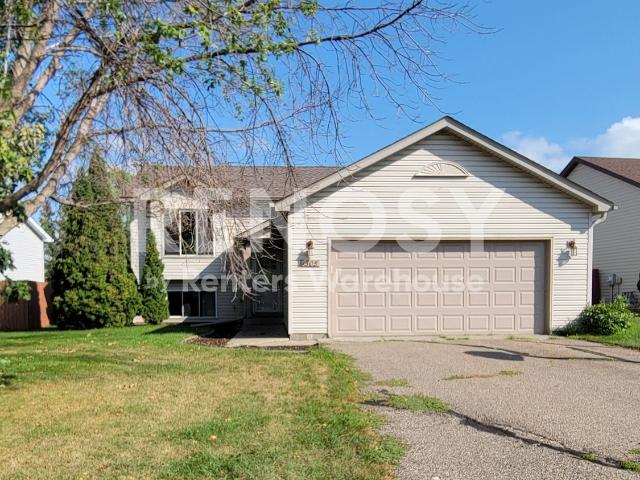 4 BR, 2 BA Apartment 1505 Harvest Ln, Shakopee, MN 55379