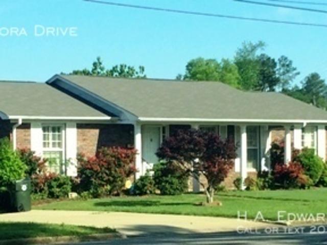 4 BR, 2 BA Apartment 150 Lenora Drive, Tuscaloosa, AL 35401