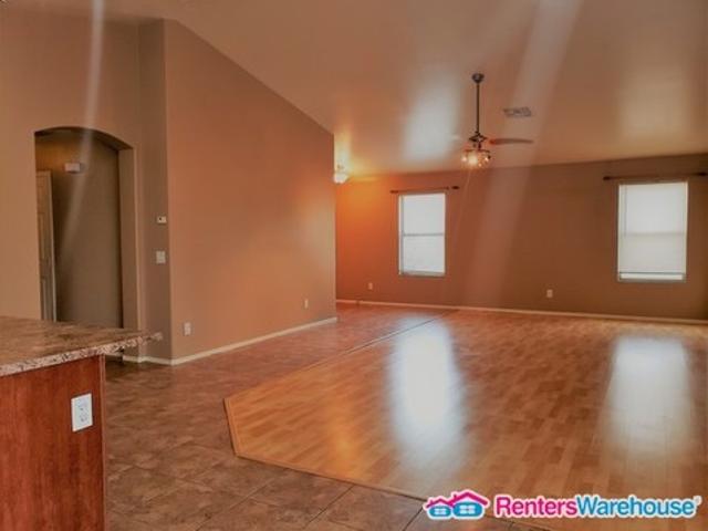 4 BR, 2 BA Apartment 15119 N A Ct, El Mirage, AZ 85335