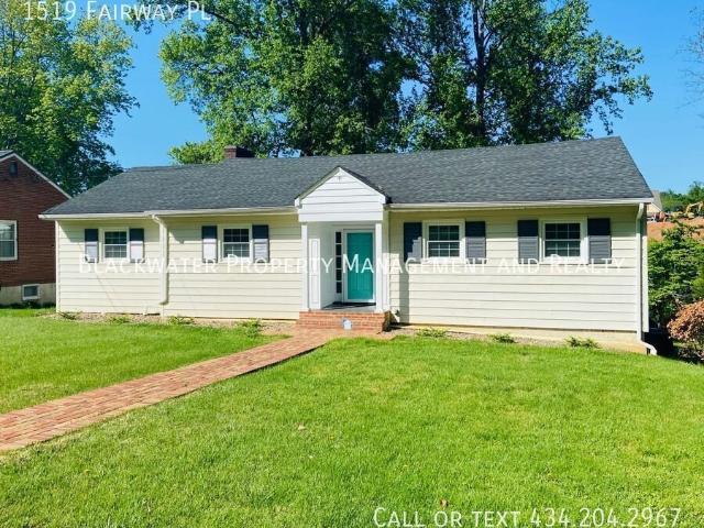 4 BR, 2 BA Apartment 1519 Fairway Pl, Lynchburg, VA 24503