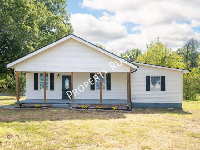 4 BR, 2 BA Apartment 1522 Happy Valley Rd Rossville, GA 30741