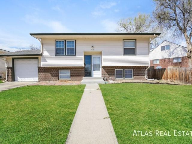 4 BR, 2 BA Apartment 1529 Atwood Street, Longmont, CO 80501