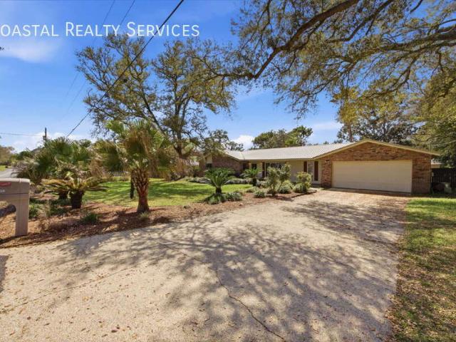 4 BR, 2 BA Apartment 157 Country Club Road, Shalimar, FL 32579