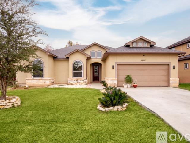 4 BR, 2 BA Apartment 15517 Echo Ln, Selma, TX 78154