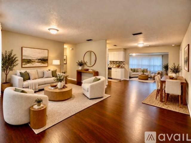 4 BR, 2 BA Apartment 1759 Thames St, Clearwater, FL 33755