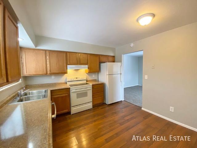 4 BR, 2 BA Apartment 1885 Nueva Vista Drive, Denver, CO 80229