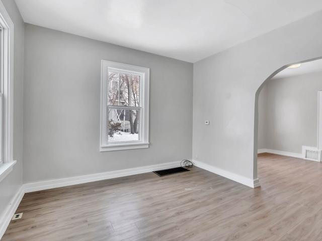 4 BR, 2 BA Apartment 1918 Olive Street Unit Apt B Main Floor, Cedar Falls, IA 50613