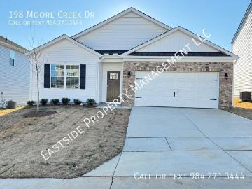 4 BR, 2 BA Apartment 198 Moore Creek Dr, Fuquay Varina, NC 27526