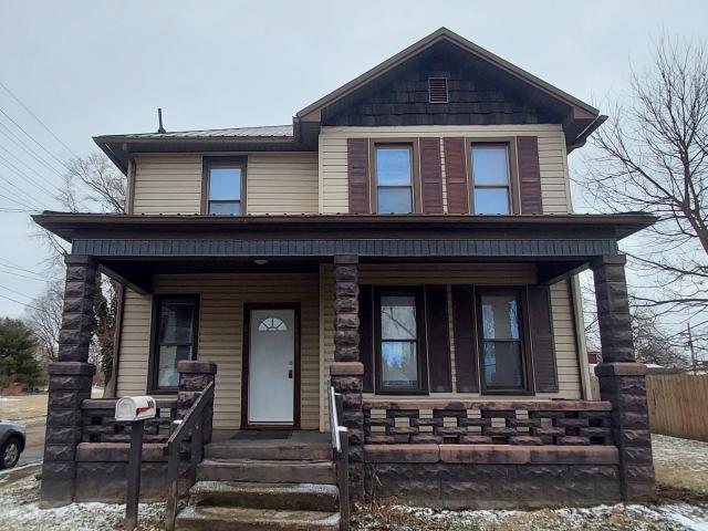 4 BR, 2 BA Apartment 100 S. 1st St Newark, OH 43055