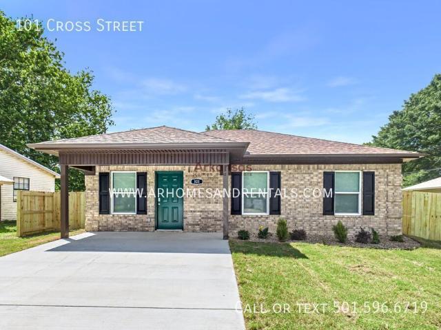 4 BR, 2 BA Apartment 101 Cross Street, Jacksonville, AR 72076