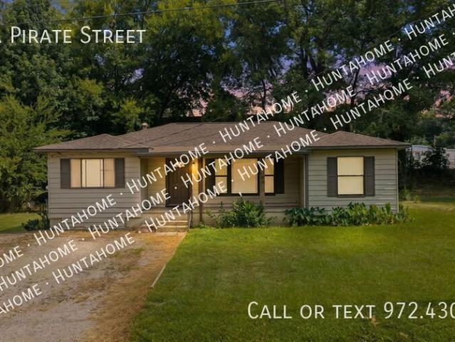 4 BR, 2 BA Apartment 102 E. Pirate Street, Longview, TX 75604