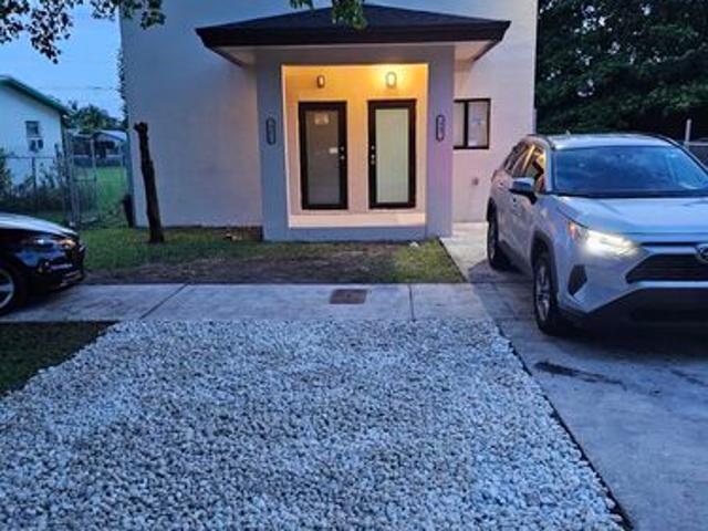 4 BR, 2 BA Apartment 10451 SW 179th St, Unit 1, Miami, FL 33157