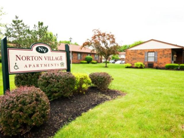 4 BR, 2 BA Apartment 1066 New Dawn Lane, Columbus, OH 43228