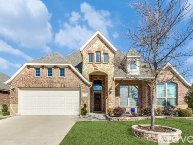 4 BR, 2 BA Apartment 108 Landsdale Circle, Forney, TX 75126