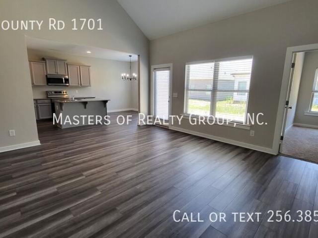 4 BR, 2 BA Apartment 111 County Rd 1701, Cullman, AL 35058