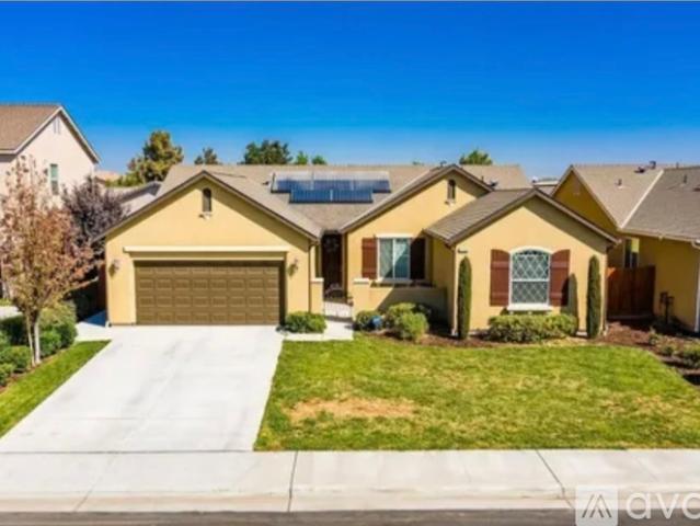 4 BR, 2 BA Apartment 1164 West Muir Way, Hanford, CA 93230