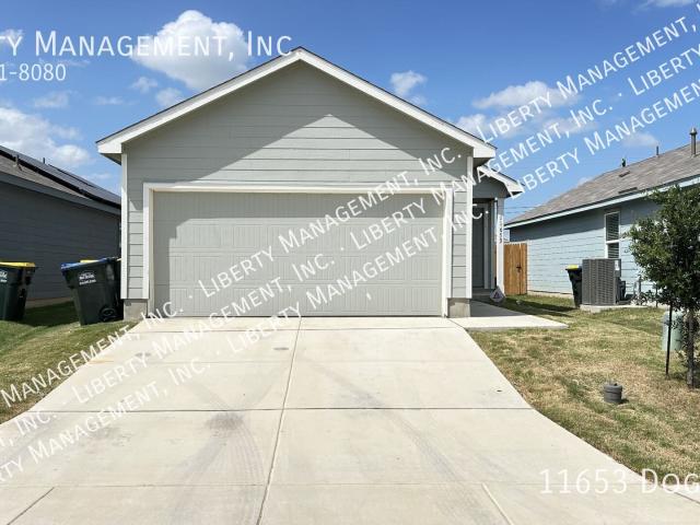 4 BR, 2 BA Apartment 11653 Dog Rose, Converse, TX 78109