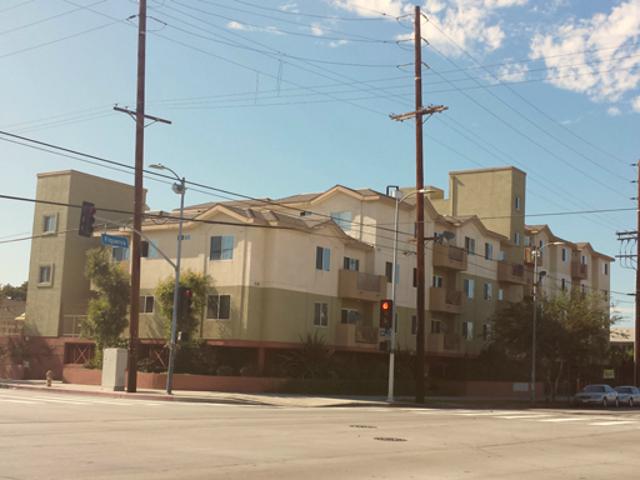4 BR, 2 BA Apartment 11919 S. Figueroa St, Los Angeles, CA 90061