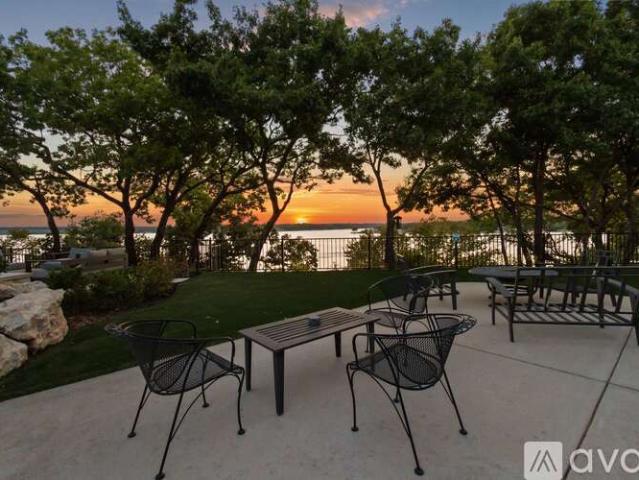 4 BR, 2 BA Apartment 123 Heavens Rdg, Gainesville, TX 76240
