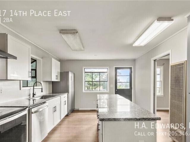 4 BR, 2 BA Apartment 1217 14th Place East, Tuscaloosa, AL 35404